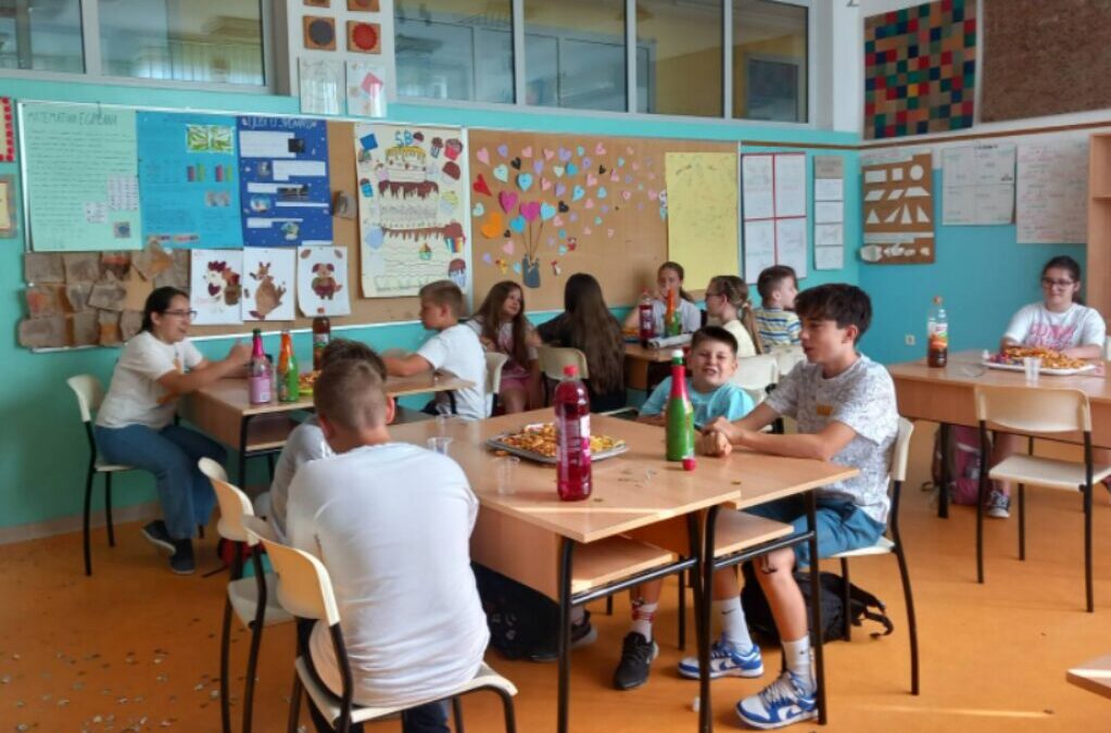 Učenici 5.b razreda dočekali državnog prvaka i prijatelja Petra Štivičića!